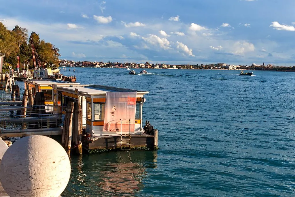 Appartement Venezia Biennale Bianco & Rosso Italie