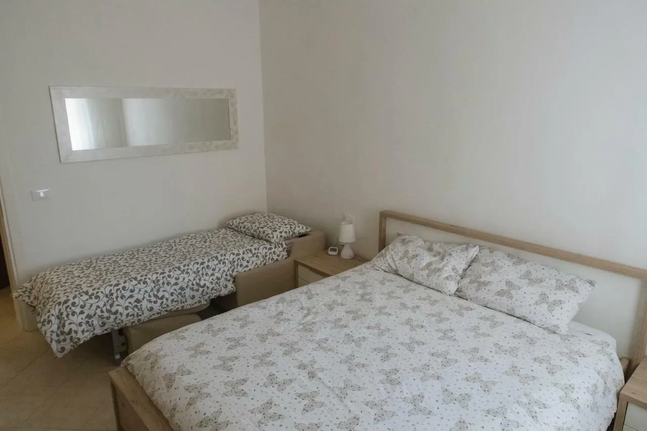 Venezia Biennale Bianco & Rosso Apartment Venice
