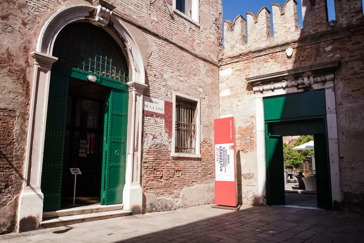 Appartement Venezia Biennale Bianco & Rosso