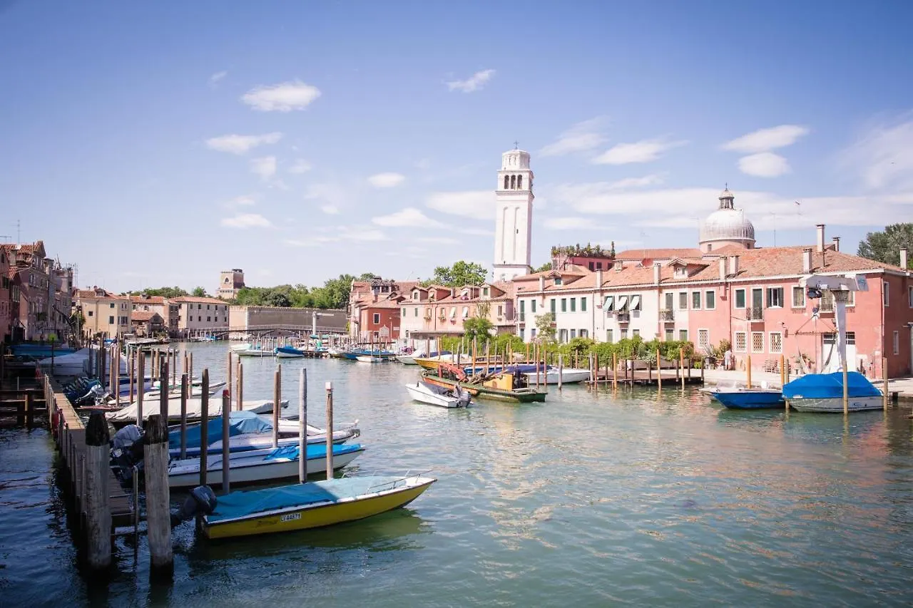 Appartement Venezia Biennale Bianco & Rosso